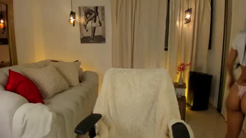 ISABELLA  online show from 05-14-26, 03:52