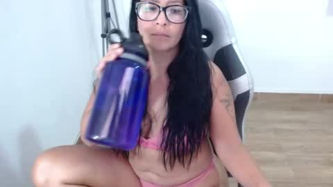 Isa online show from 04-19-26, 09:39