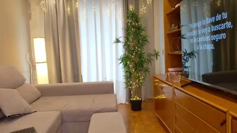 isabellauribe online show from 05-02-26, 12:54
