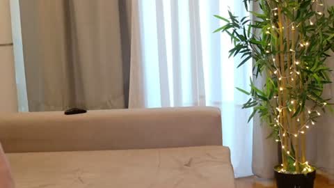 Snapshot of isabellauribe chatting on 06-11-26, 02:37 isabellauribe online show from 06-11-26, 02:37