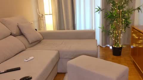 Snapshot of isabellauribe chatting on 06-13-26, 12:58 isabellauribe online show from 06-13-26, 12:58