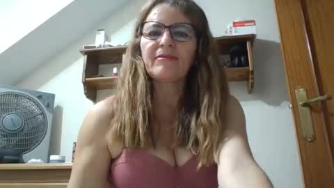 isabella online show from 10-19-25, 08:42