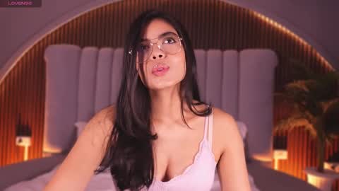 Isa  online show from 03-05-26, 04:30