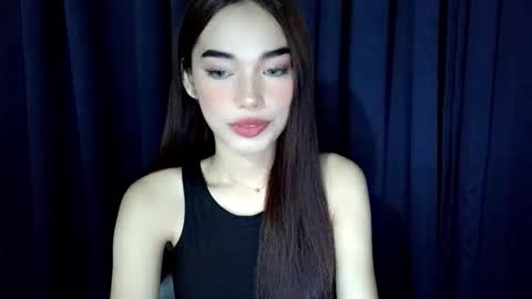 Snapshot of isabelle_willis chatting on 04-27-26, 01:42 Isabelle online show from 04-27-26, 01:42