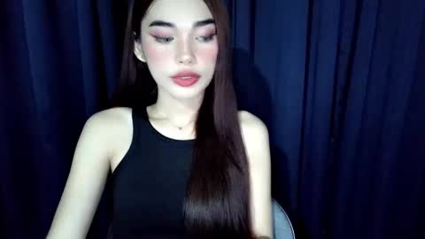 Snapshot of isabelle_willis chatting on 05-22-26, 12:11 Isabelle online show from 05-22-26, 12:11