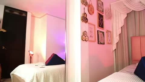 Isabelle Daza online show from 12-05-25, 12:03