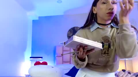 Isabelle Daza online show from 07-30-26, 12:15