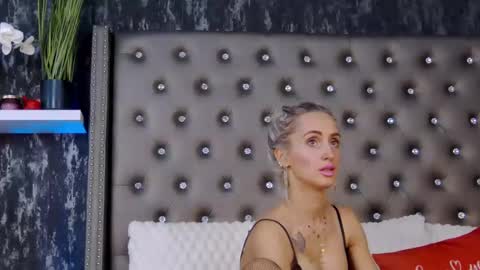 IsabelleEthan online show from 03-09-25, 02:29