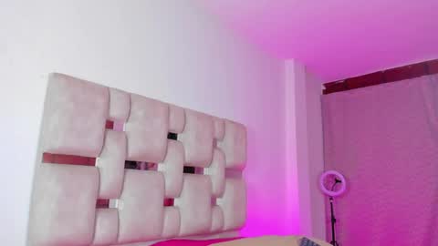 Snapshot of isadoraa1 chatting on 05-01-26, 10:36 ISADORA online show from 05-01-26, 10:36