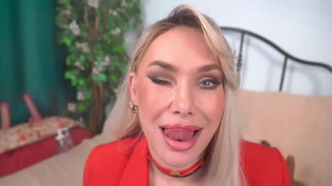 isadoradunkan online show from 04-18-26, 08:09