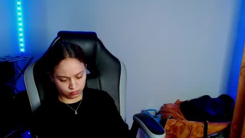 ISADORA online show from 06-26-26, 04:28