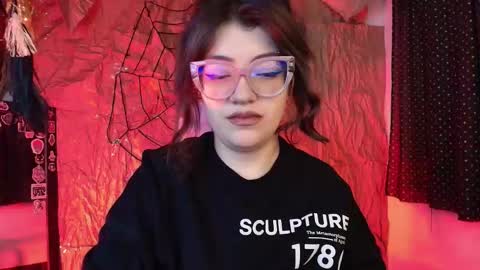 Isabella Ferrer online show from 10-13-25, 09:20