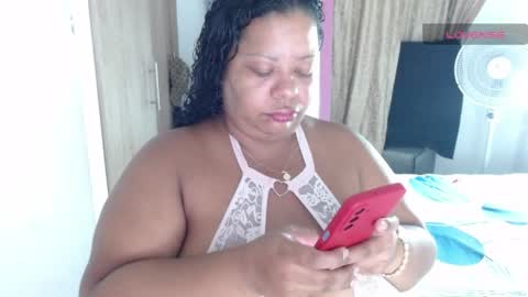 Snapshot of isahot_latin_doll chatting on 05-13-26, 12:30 isa online show from 05-13-26, 12:30