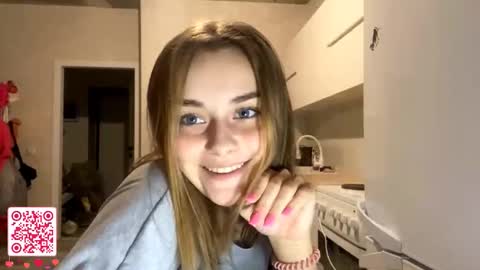 Issa online show from 11-23-25, 08:08