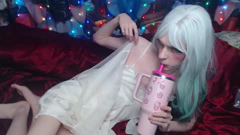 Sele online show from 12-22-25, 11:02