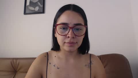 Emma online show from 10-19-25, 04:40