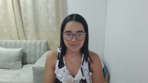 Emma online show from 02-08-26, 02:59