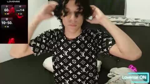 Isidro online show from 10-17-25, 03:10