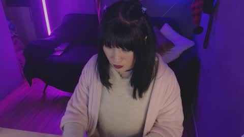 Ana Maria online show from 12-19-25, 01:01