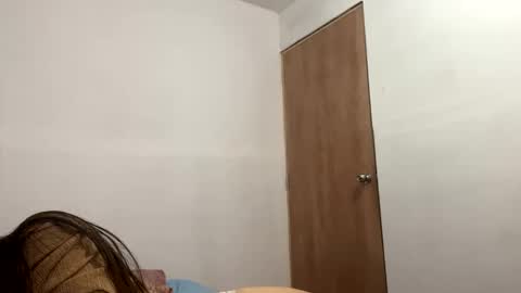 Snapshot of isis_pink chatting on 12-21-24, 06:23 Alaya online show from 12-21-24, 06:23