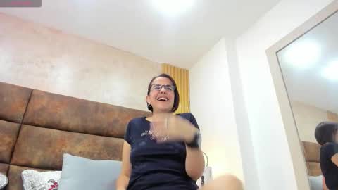 Isis online show from 11-19-25, 09:37