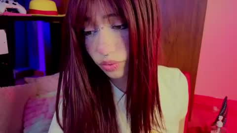 Snapshot of isisjones18 chatting on 06-20-26, 10:29 Isisjones18 online show from 06-20-26, 10:29