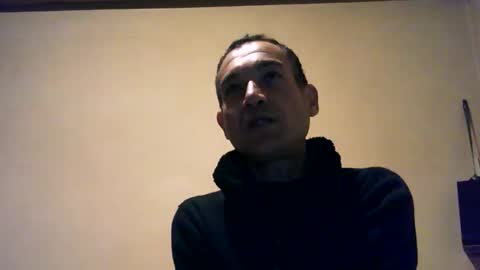 Snapshot of iskander19cm475645 chatting on 06-04-26, 01:22 Alexander online show from 06-04-26, 01:22