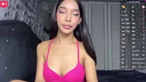 Snapshot of islabelle_ chatting on 07-12-26, 02:35 isla online show from 07-12-26, 02:35