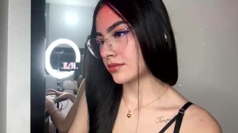 Cute Isla  online show from 10-24-25, 03:25