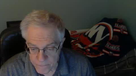 islesman22 online show from 04-18-26, 01:09