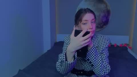 Emilia online show from 03-05-26, 06:42