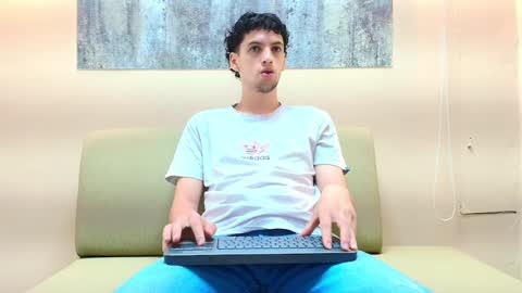 Snapshot of israel_gray chatting on 10-09-25, 12:03 Israel online show from 10-09-25, 12:03
