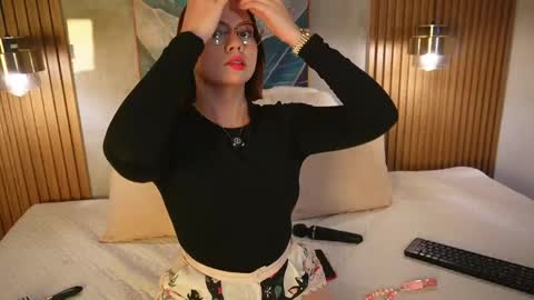  issa baby  online show from 05-05-26, 04:20
