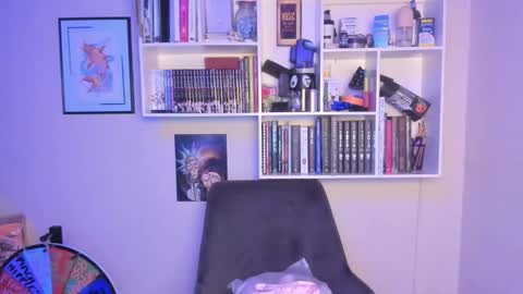 INSTAGRAM issabella18   TWITTER issa latin online show from 12-05-25, 04:54