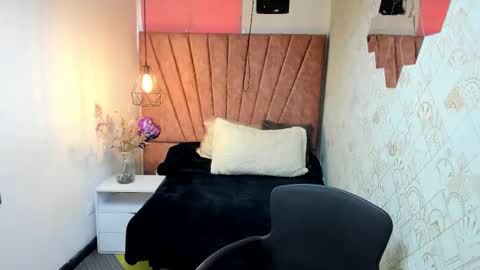 ISSA MILF online show from 10-01-25, 01:17