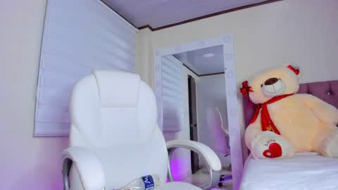 Isa  online show from 02-03-25, 08:57