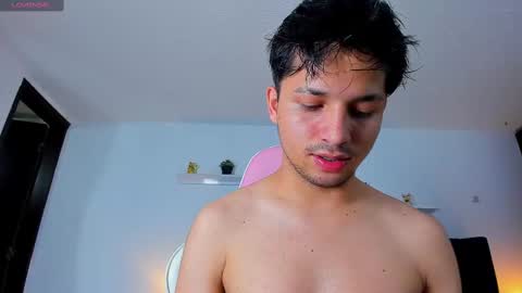 Snapshot of issac_james chatting on 09-17-25, 03:41 Issac online show from 09-17-25, 03:41