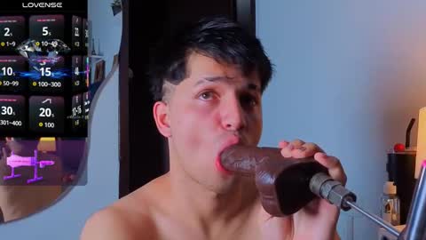 Snapshot of issac_james chatting on 01-09-26, 04:59 Issac online show from 01-09-26, 04:59