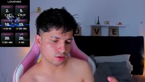 Snapshot of issac_james chatting on 01-10-26, 06:04 Issac online show from 01-10-26, 06:04