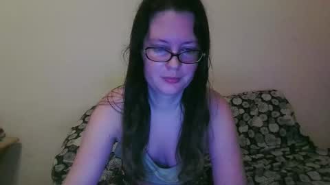 issamayy333 online show from 06-03-26, 06:05