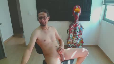 Snapshot of issatyre chatting on 11-17-25, 04:46 Satyre online show from 11-17-25, 04:46