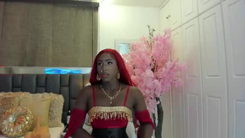 Snapshot of isseymz chatting on 02-18-25, 06:37 Iseey online show from 02-18-25, 06:37