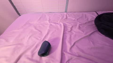 Iss femboy  full exclusive vids  online show from 05-27-26, 02:03