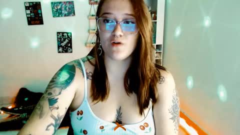 Yiz online show from 02-22-25, 05:34