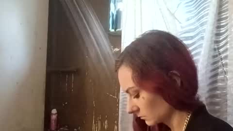 Snapshot of issyamazin667 chatting on 09-18-25, 07:38 Girlnextdoor online show from 09-18-25, 07:38