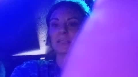 Snapshot of issyamazin667 chatting on 10-07-25, 02:14 Girlnextdoor online show from 10-07-25, 02:14