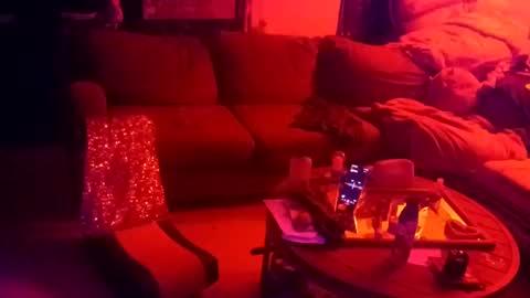 Snapshot of issyamazin667 chatting on 10-18-25, 08:53 Girlnextdoor online show from 10-18-25, 08:53