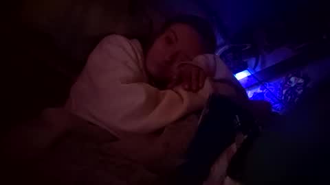 Snapshot of issyamazin667 chatting on 12-05-25, 12:36 Girlnextdoor online show from 12-05-25, 12:36