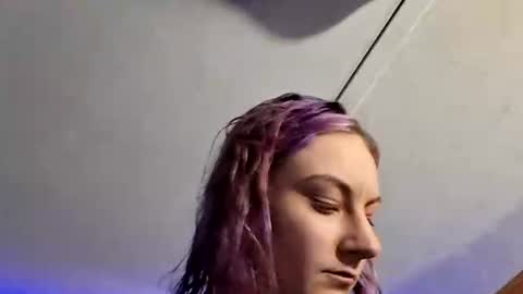 Snapshot of issyamazin667 chatting on 01-13-26, 02:11 Girlnextdoor online show from 01-13-26, 02:11