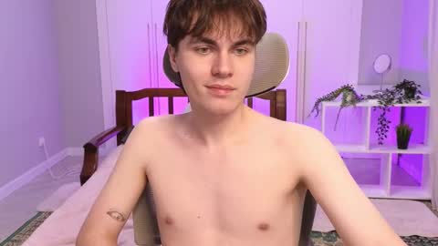 Snapshot of istairee chatting on 01-02-25, 06:18 Maks online show from 01-02-25, 06:18